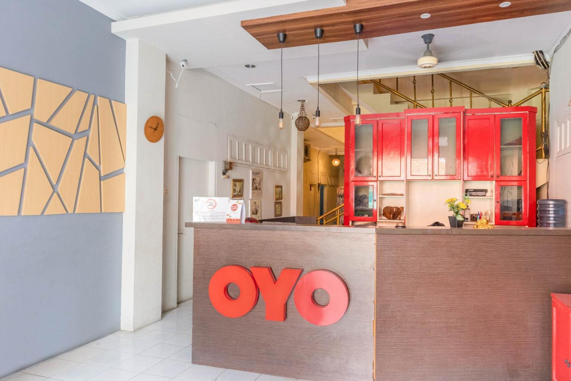 Oyo 1111 Pasar Baru Inn Jacarta Exterior foto