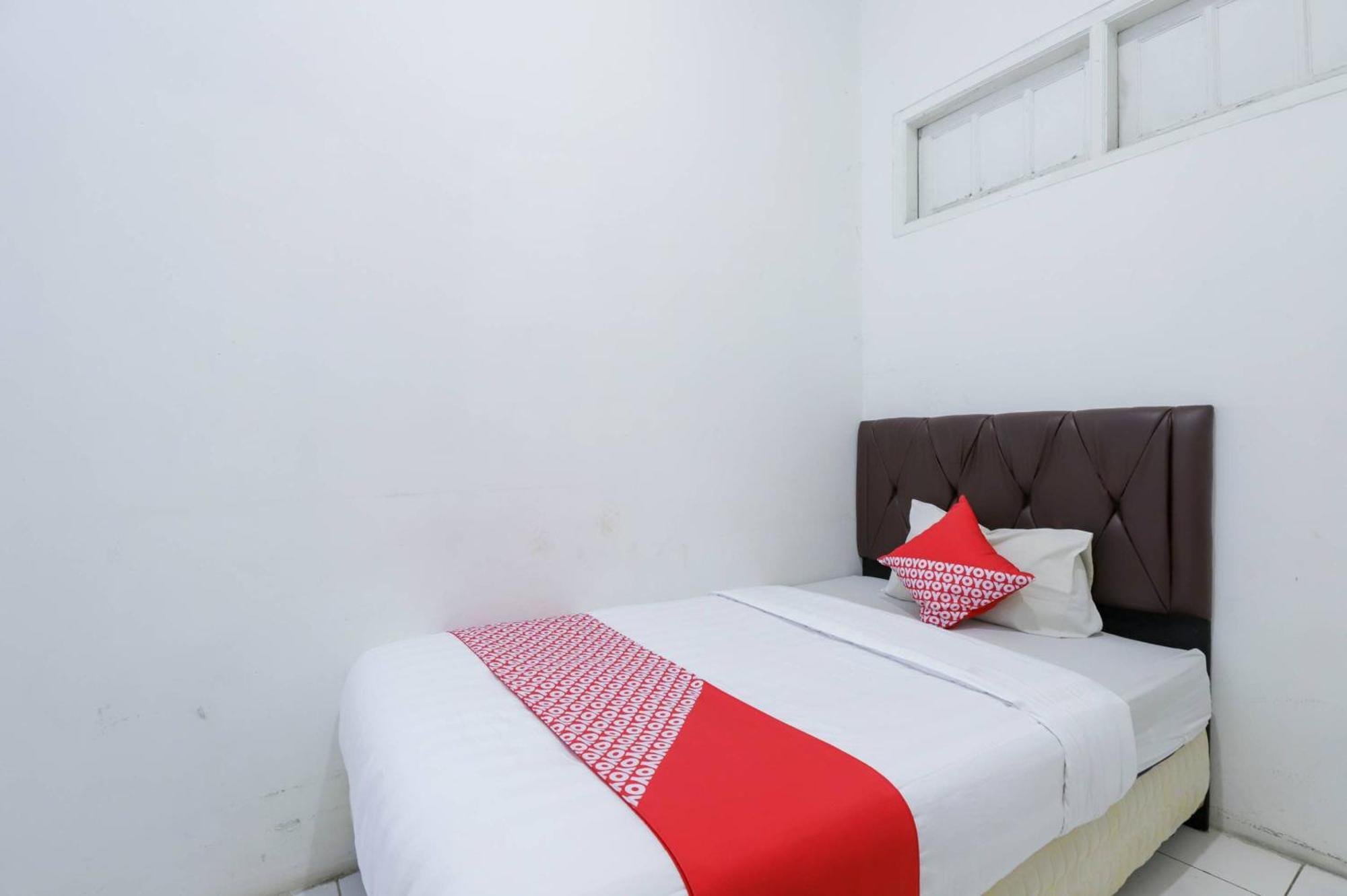Oyo 1111 Pasar Baru Inn Jacarta Exterior foto